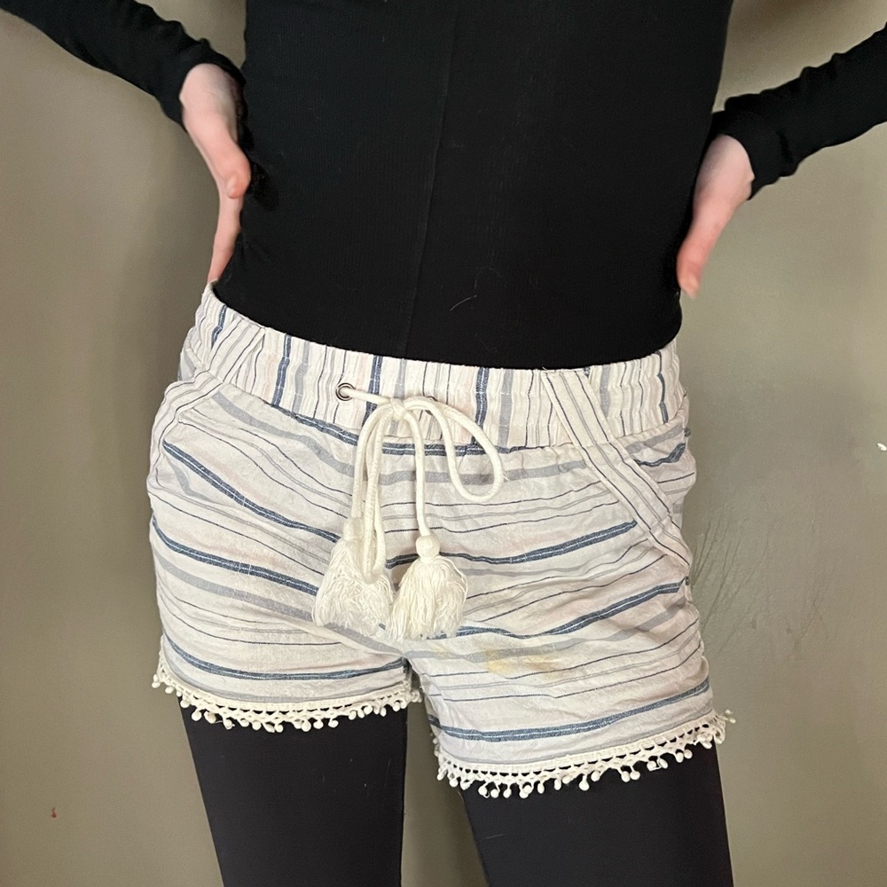 Jolt white shorts, size small & true to size